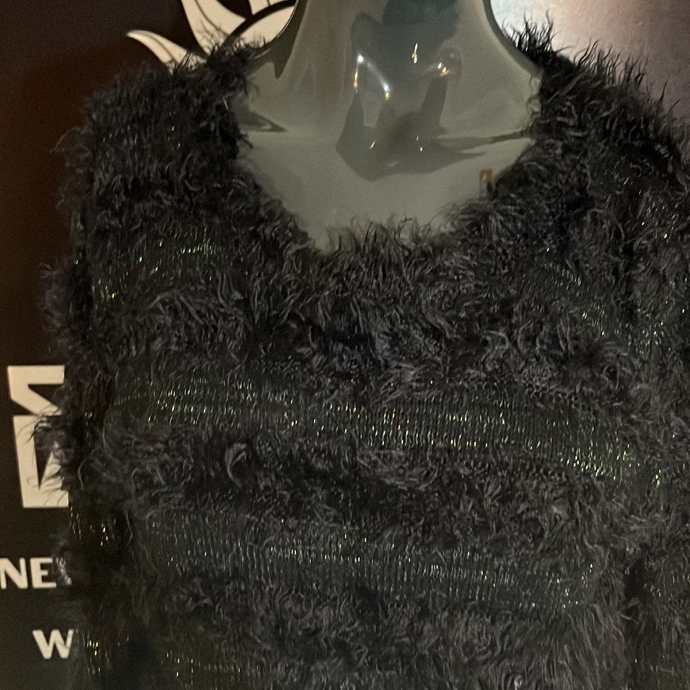 Black fluffy jumper size 12 - Picture 2 of 7